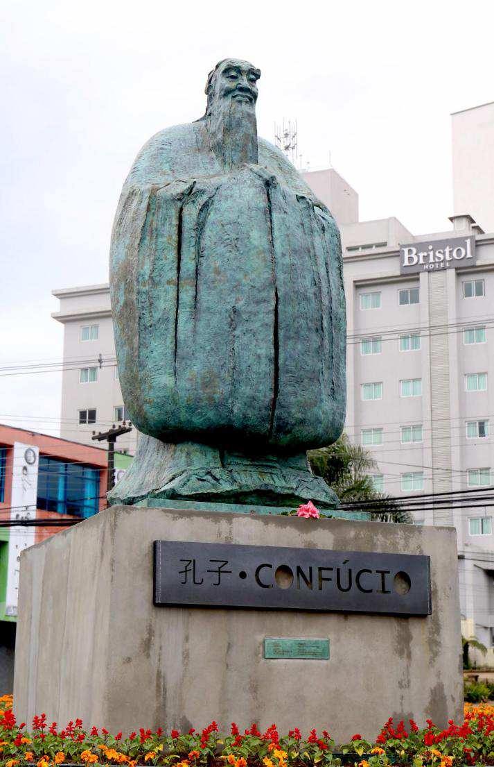 吴为山以文心暖人心