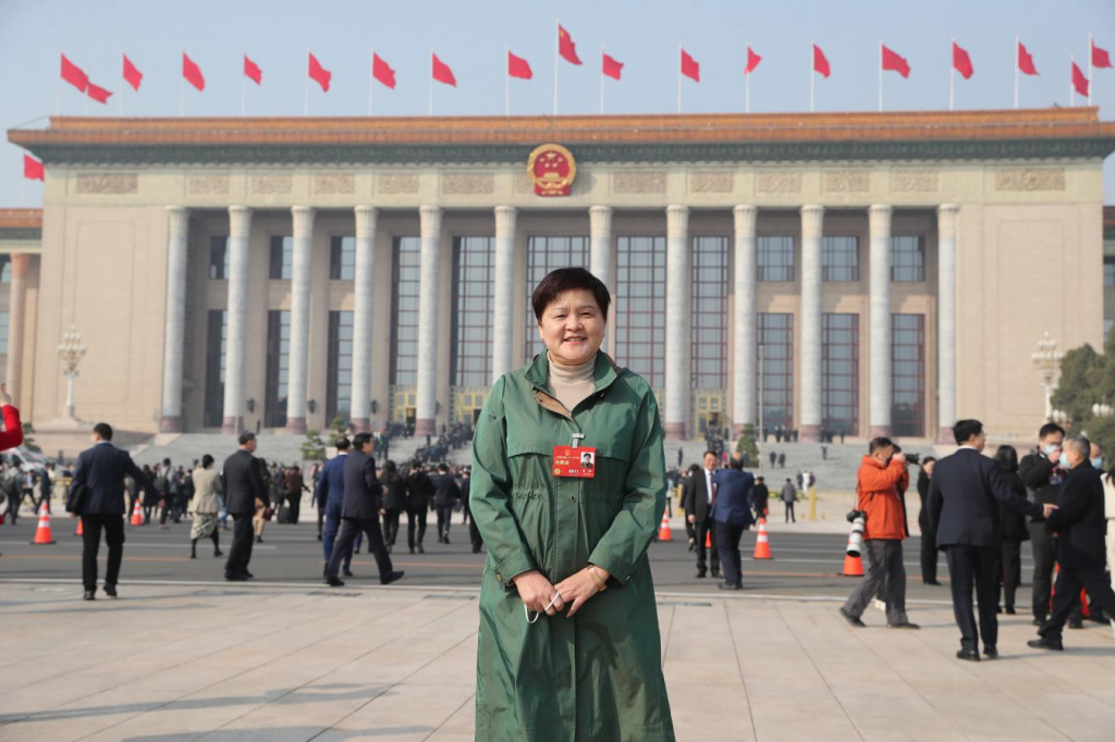 全国人大代表,安徽省滁州市全椒县陈浅综合养殖总场场长刘茜刘茜对